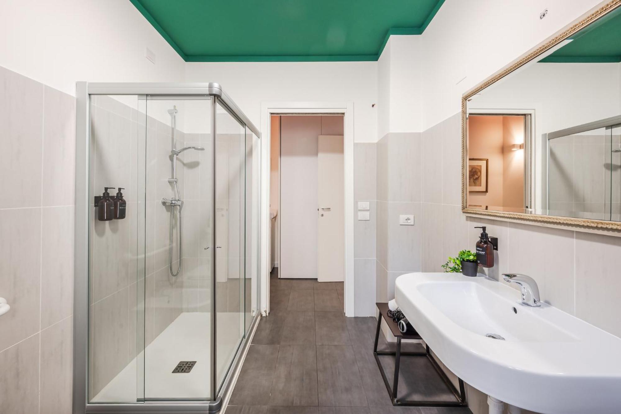 Infinity Suite Verona Free Parking Buitenkant foto