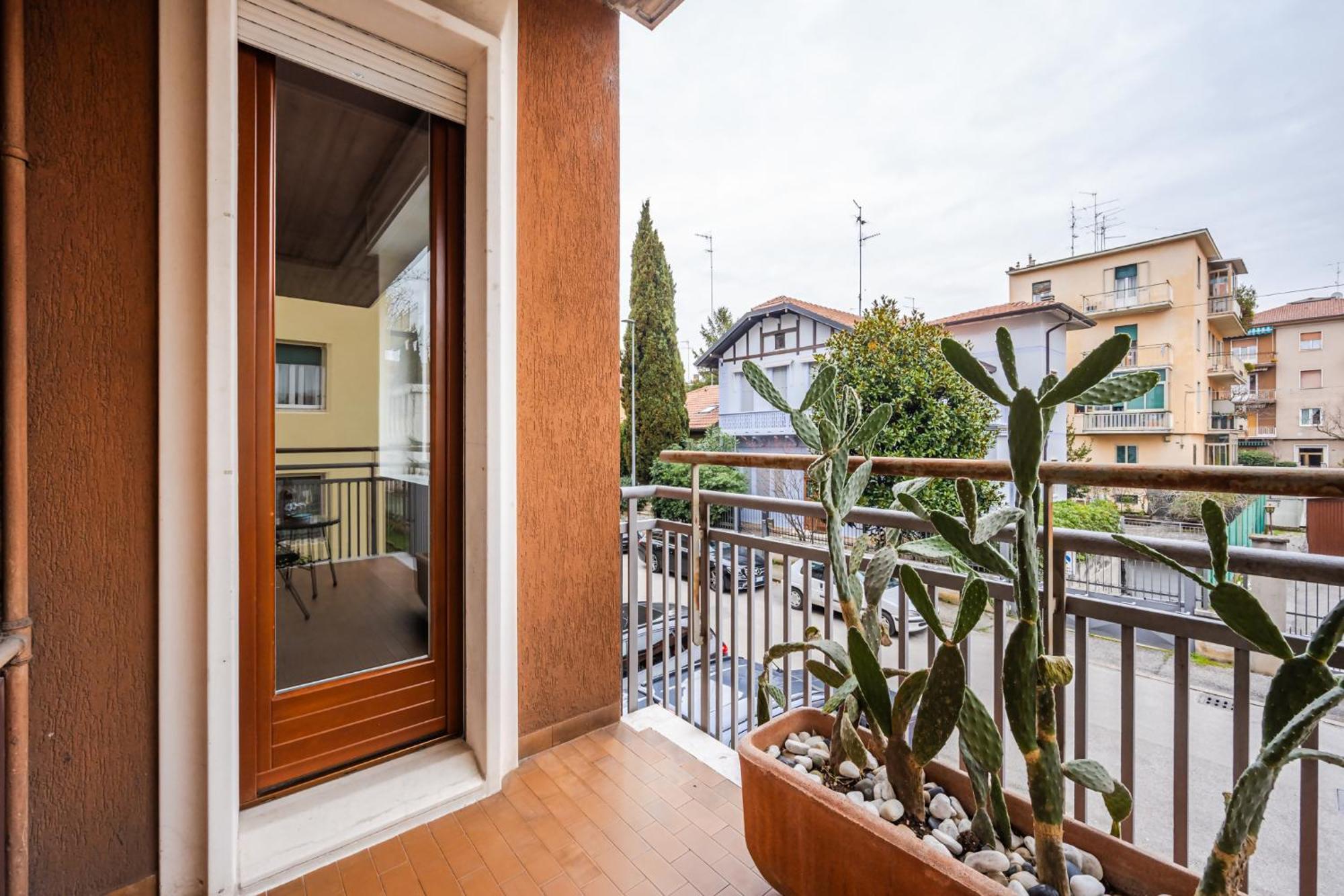 Infinity Suite Verona Free Parking Buitenkant foto