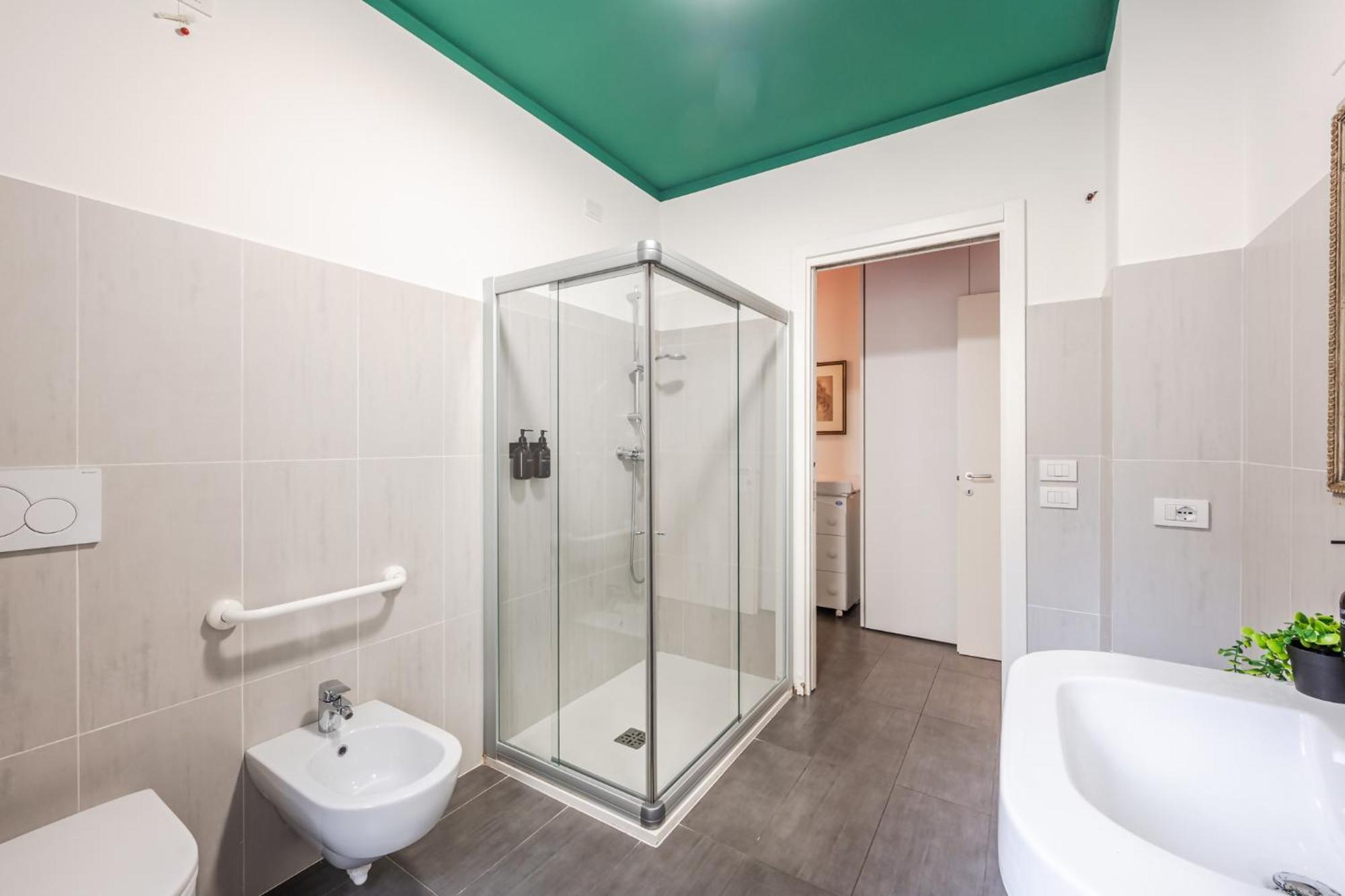 Infinity Suite Verona Free Parking Buitenkant foto